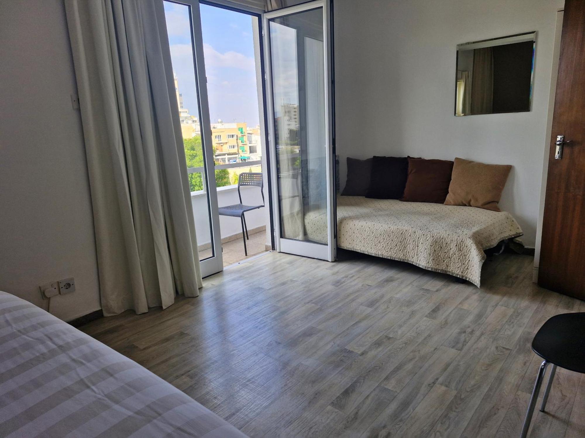 Downtown Living By 'Flats Nicosia' Apartment Bagian luar foto