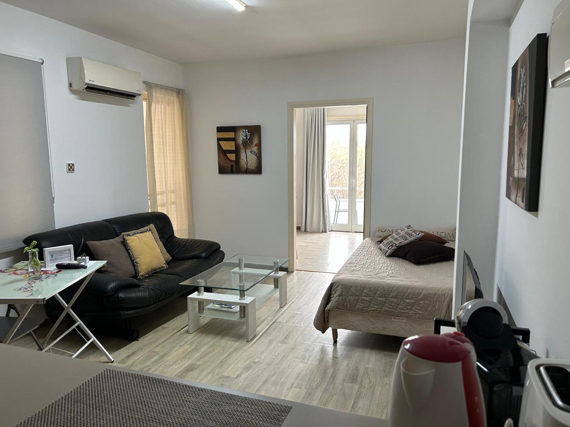 Downtown Living By 'Flats Nicosia' Apartment Bagian luar foto